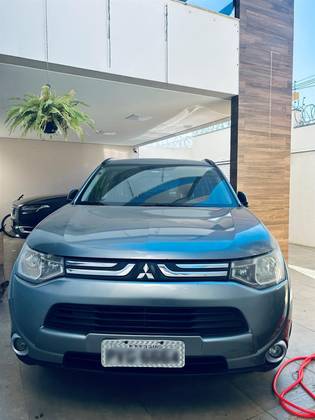 MITSUBISHI OUTLANDER 2.0 16V GASOLINA 4P AUTOMÁTICO MITSUBISHI OUTLANDER 2.0 16V GASOLINA 4P AUTOMÁTICO